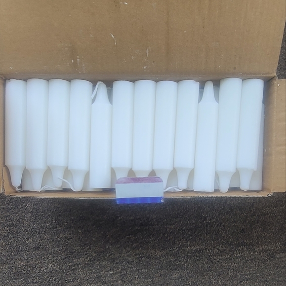 72 pcs. 3" withe candles - Picture 2 of 3